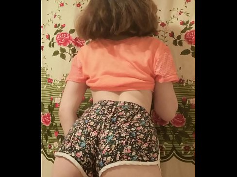 ❤️ Секси млада мадама сваля шортите си пред камерата. ️❌ Ебане видео в bg.mouthporn.ru ❌